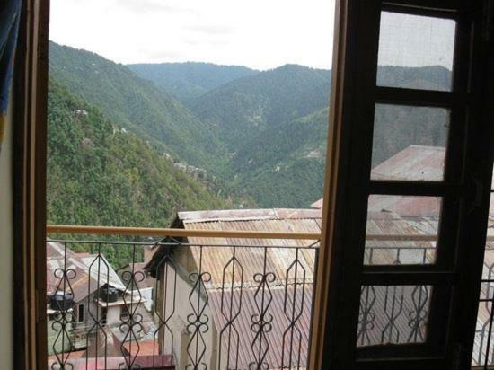 Hotel Basera Dalhousie Eksteriør bilde